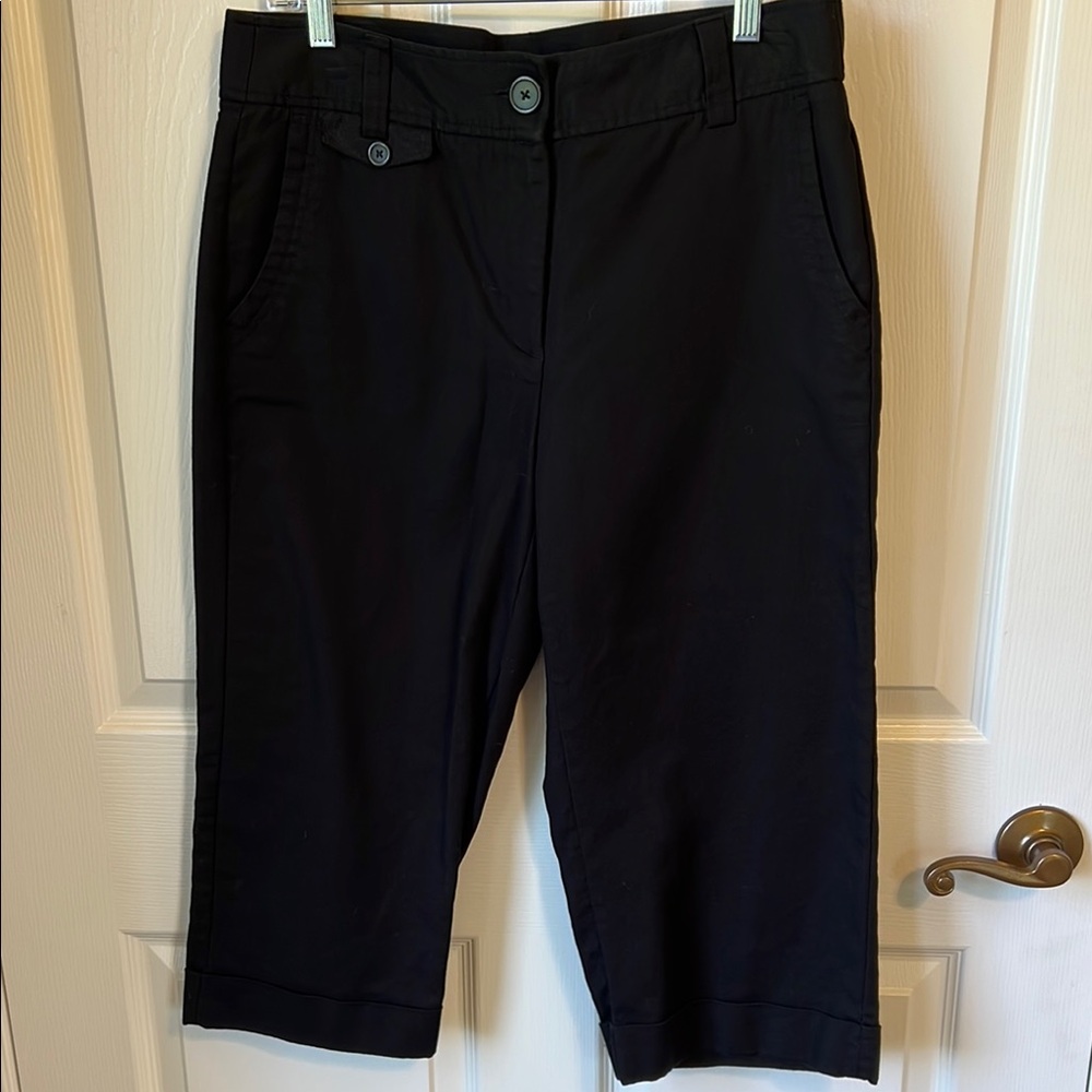 Counterparts Black Capris
